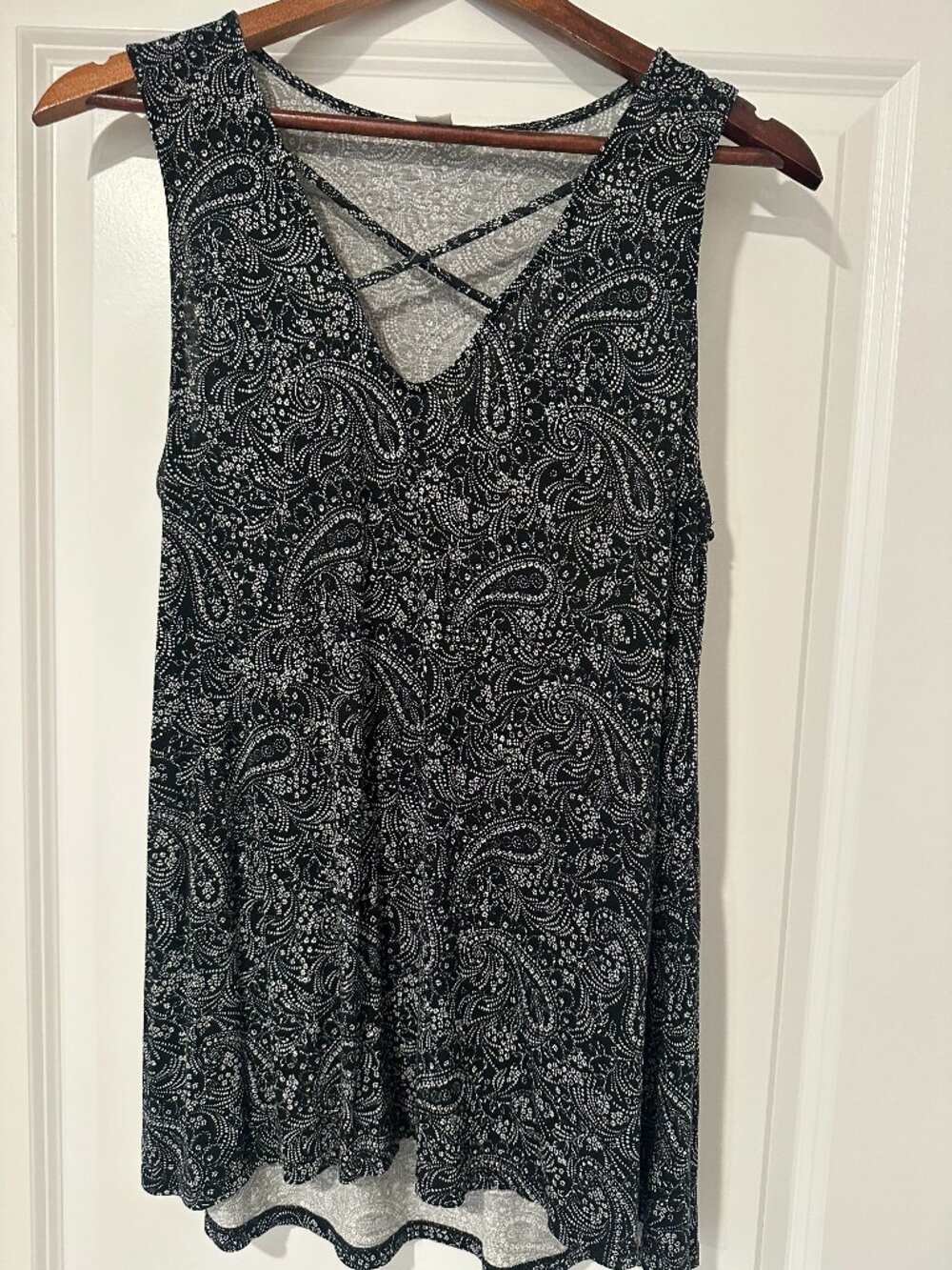 Women's Summer Top Black and White Paisley Tank